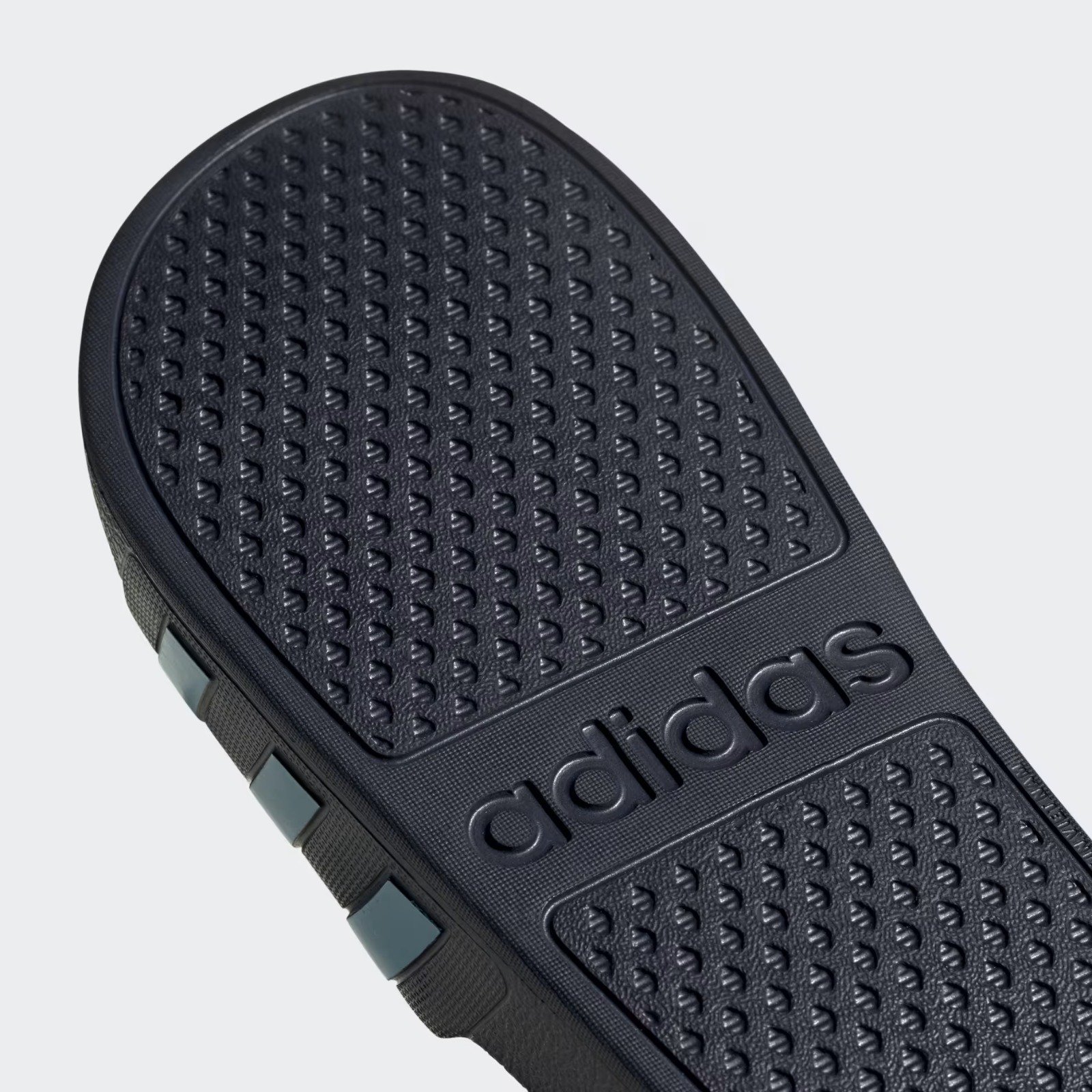 ADILETTE AQUA – Image 5