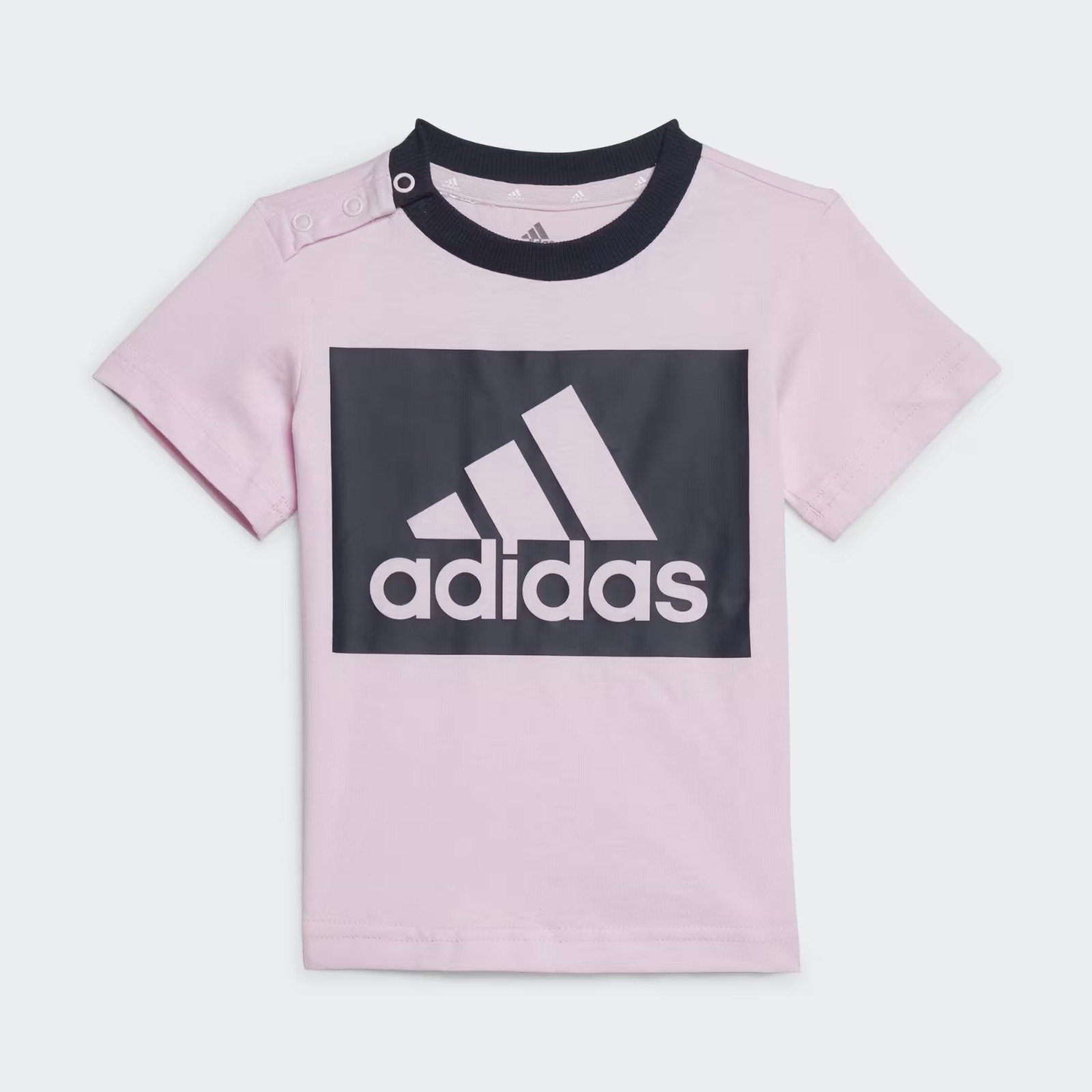 ESSENTIALS TEE AND SHORTS SET – Image 2