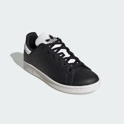 STAN SMITH J