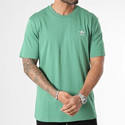 TREFOIL ESSENTIALS OUTFIT