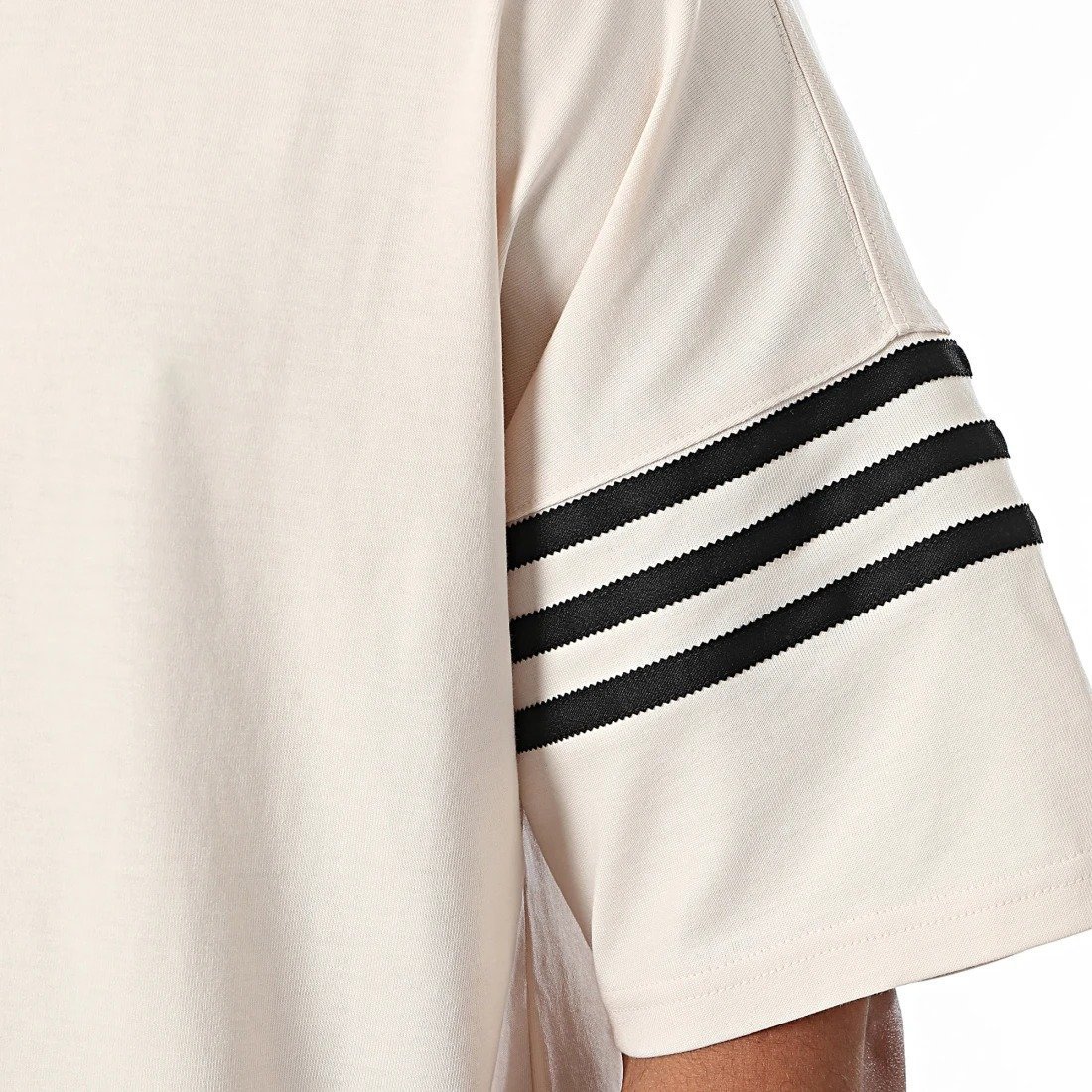 ADIDAS ADICOLOR NEUCLASSICS – Image 2