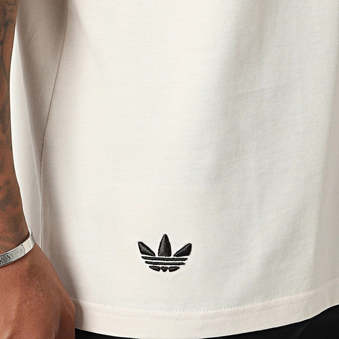 ADIDAS ADICOLOR NEUCLASSICS – Image 4