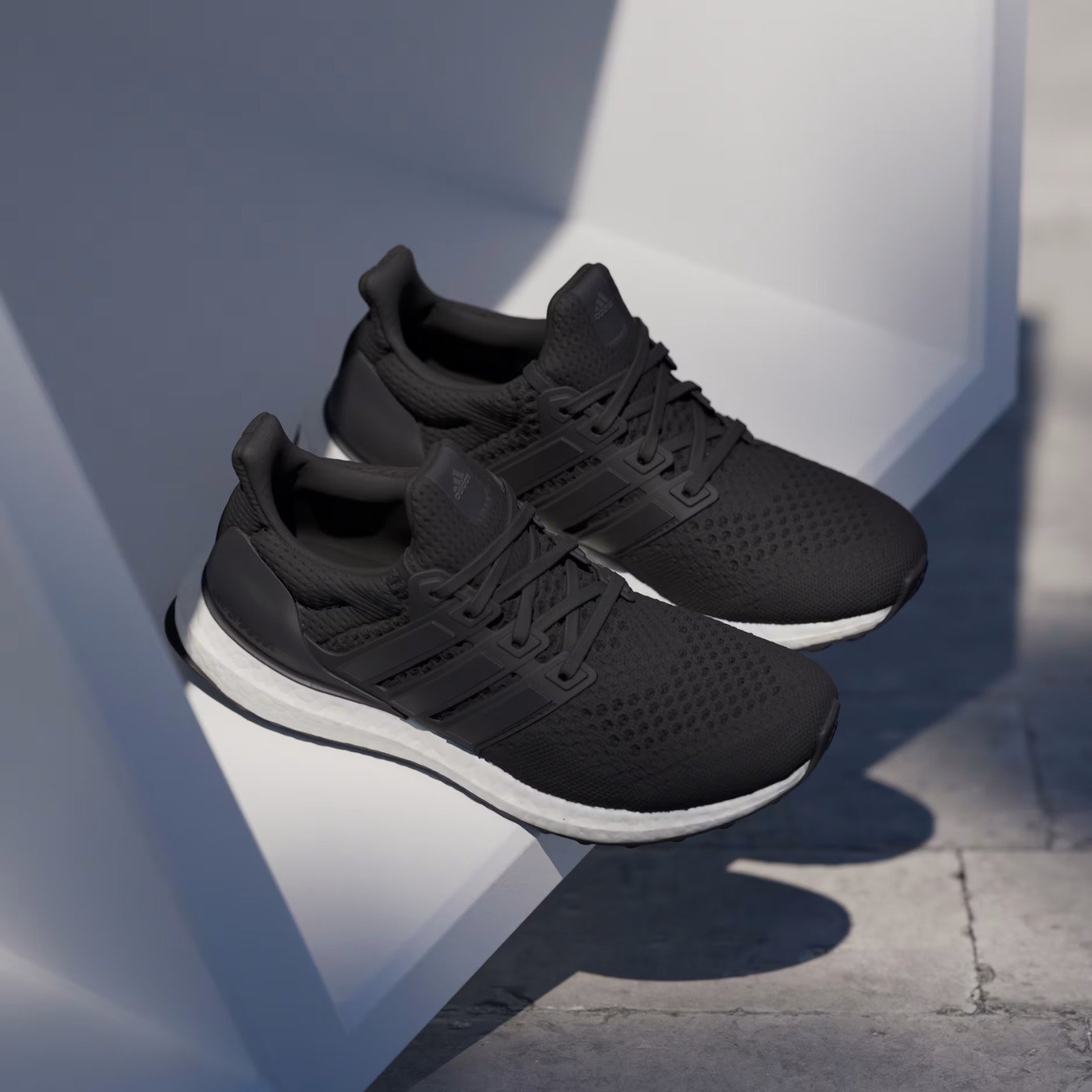 ULTRABOOST 1.0 – Image 2