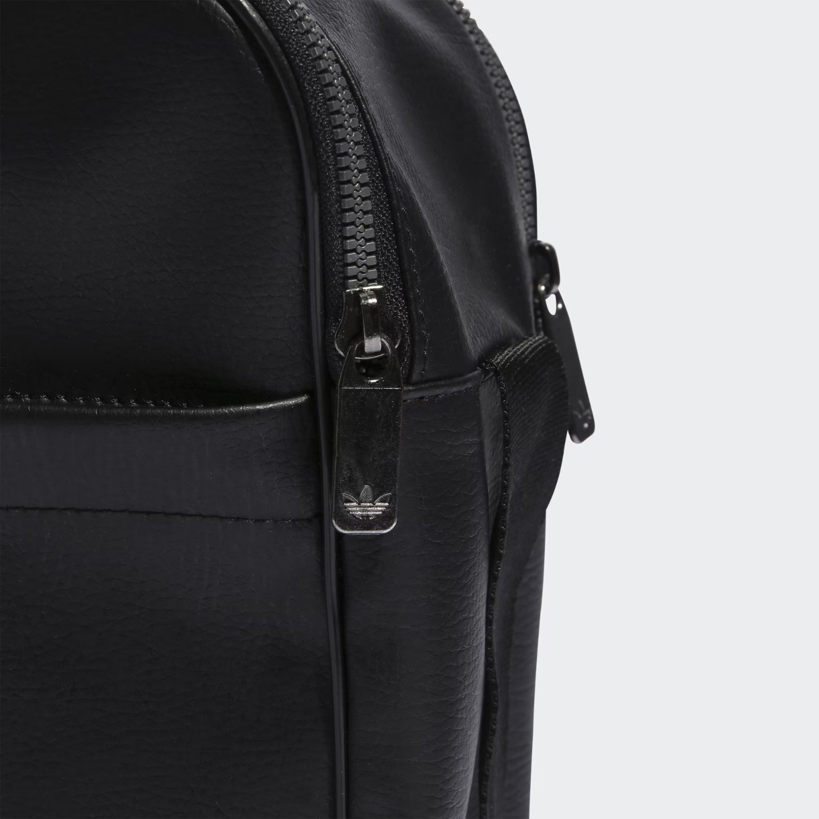 ARCHIVE AIRLINER BAG – Image 5